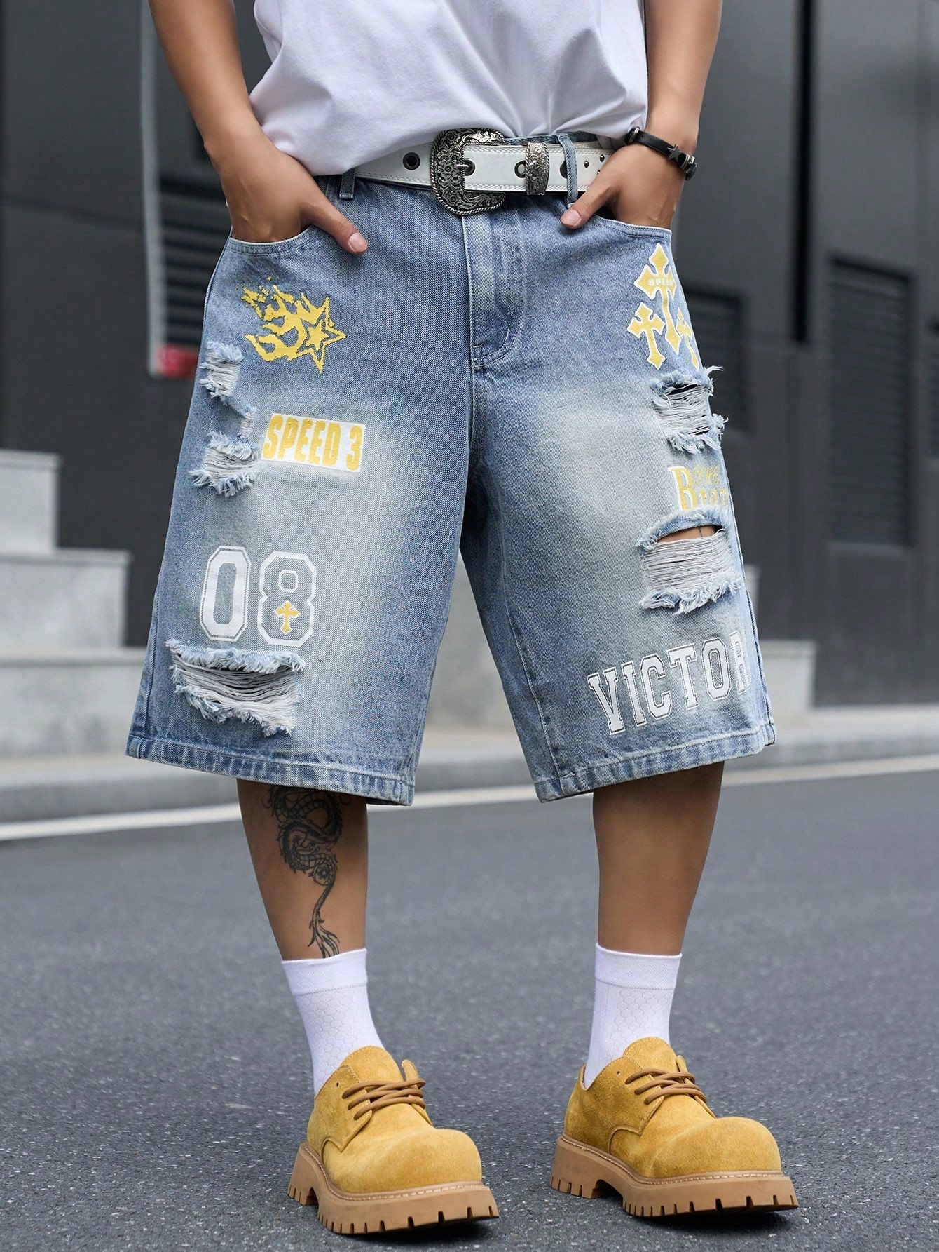 Distressed Jean Rip - กางเกงยีนส์ขาสั้นทรงหลวมสำหรับผู้ชาย, ลายพิมพ์ตัวอักษรแบบวินเทจ, กางเกงยีนส์ยาวระดับเข่า, สไตล์ฮิปฮอปสตรีทแวร์ Y2K