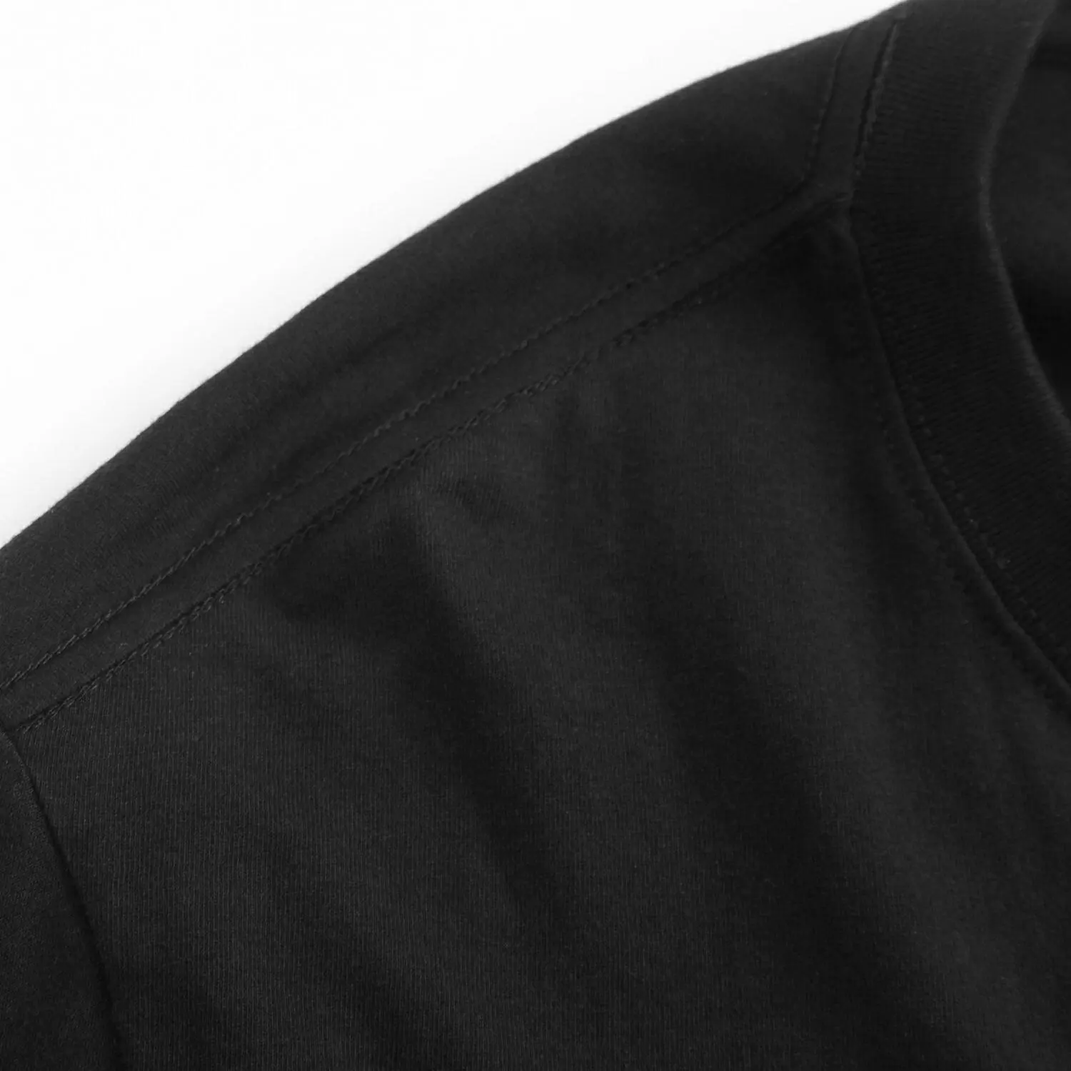 [เสื้อยืดพิมพ์ลายวินเทจพรีเมีย - Street Fashion Essentials บทวิจารณ์และราคา