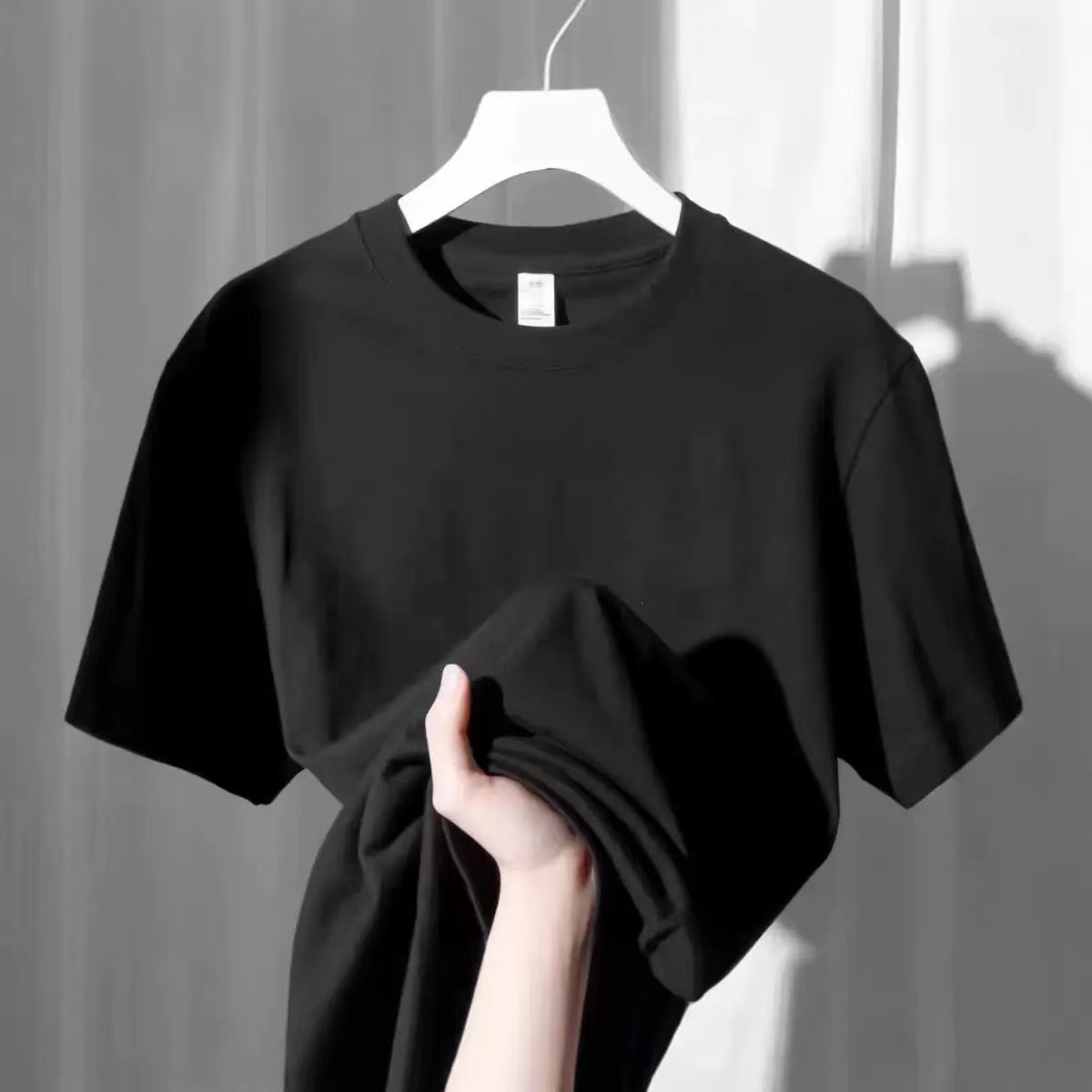 เสื้อยืดลายกราฟิกท่องเที่ยวสเป - Street Fashion Barcelona บทวิจารณ์และราคา